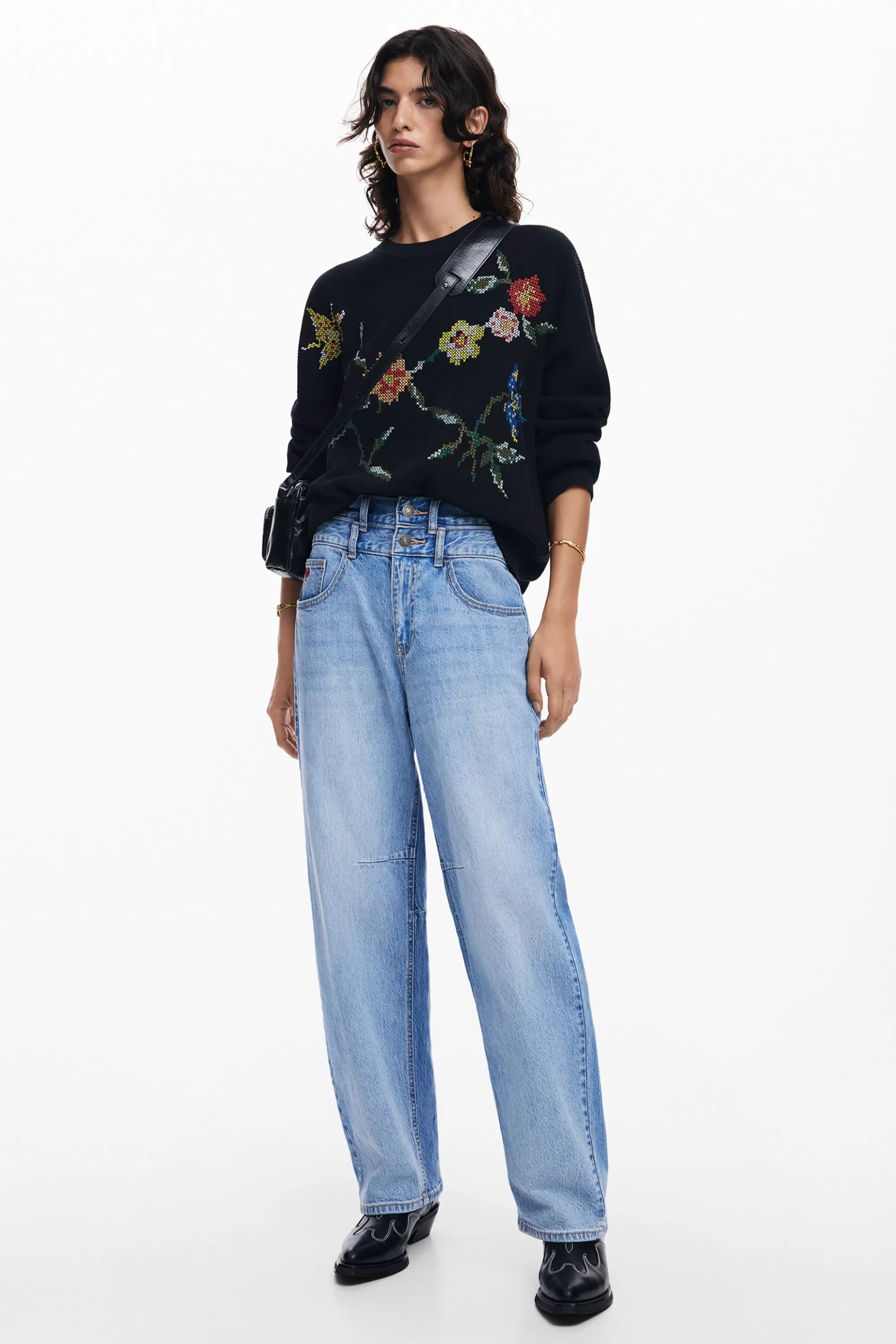 Desigual Knitwear | Sweaters>Embroidered flower sweatshirt