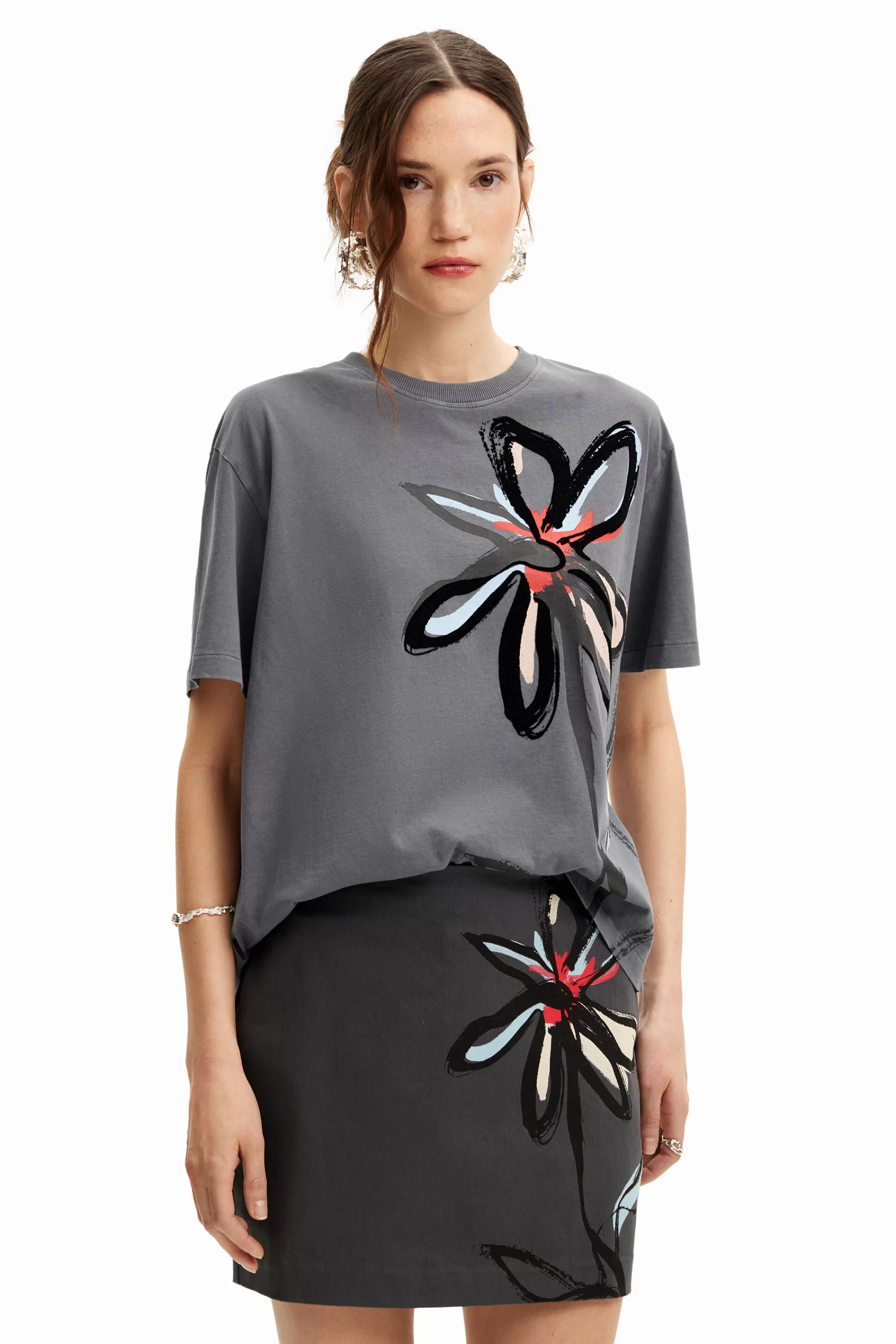 Desigual Shirts And Blouses | T-shirts>Flower illustration T-shirt