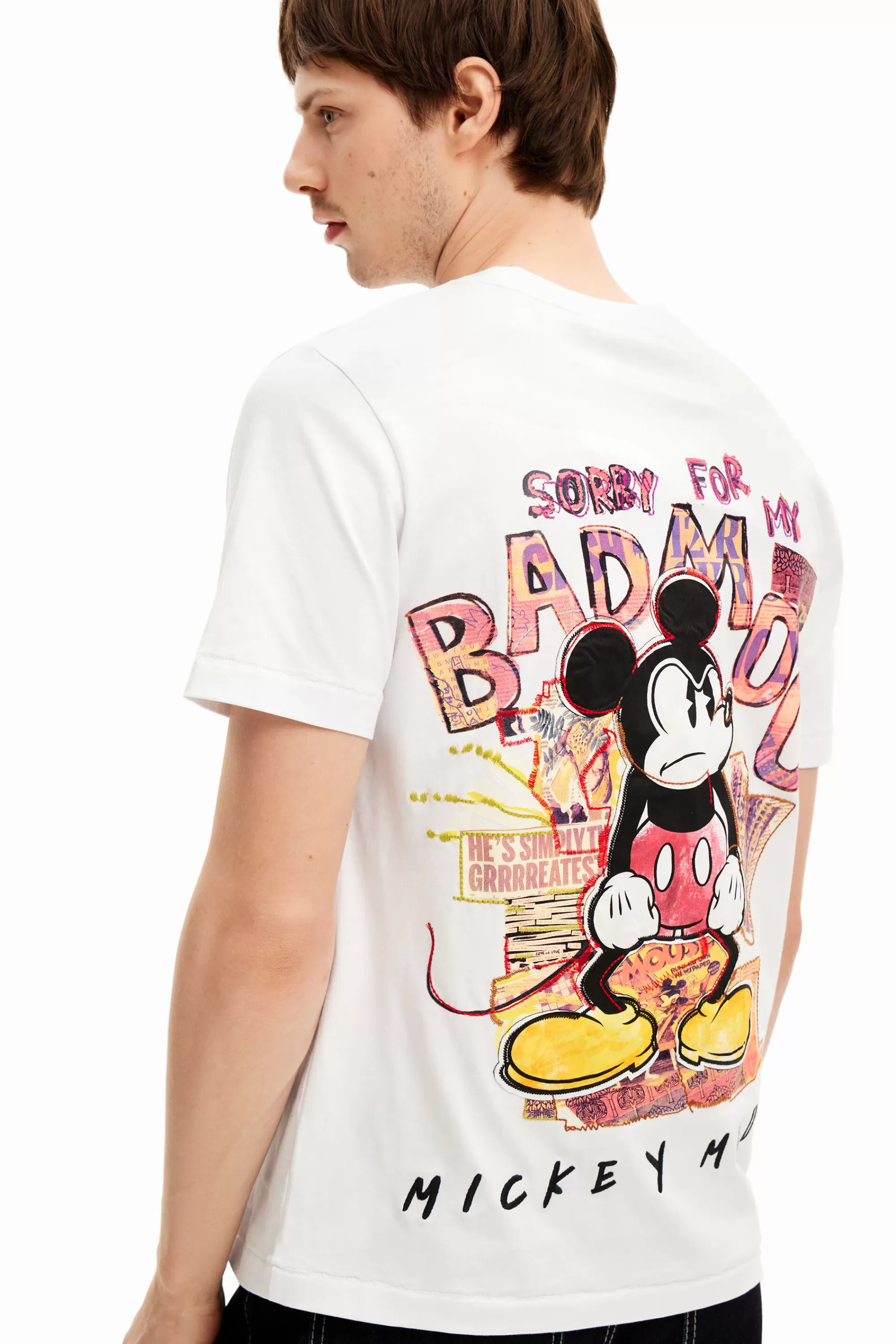 Desigual T-shirts>Short-sleeved Mickey Mouse t-shirt with a phrase.